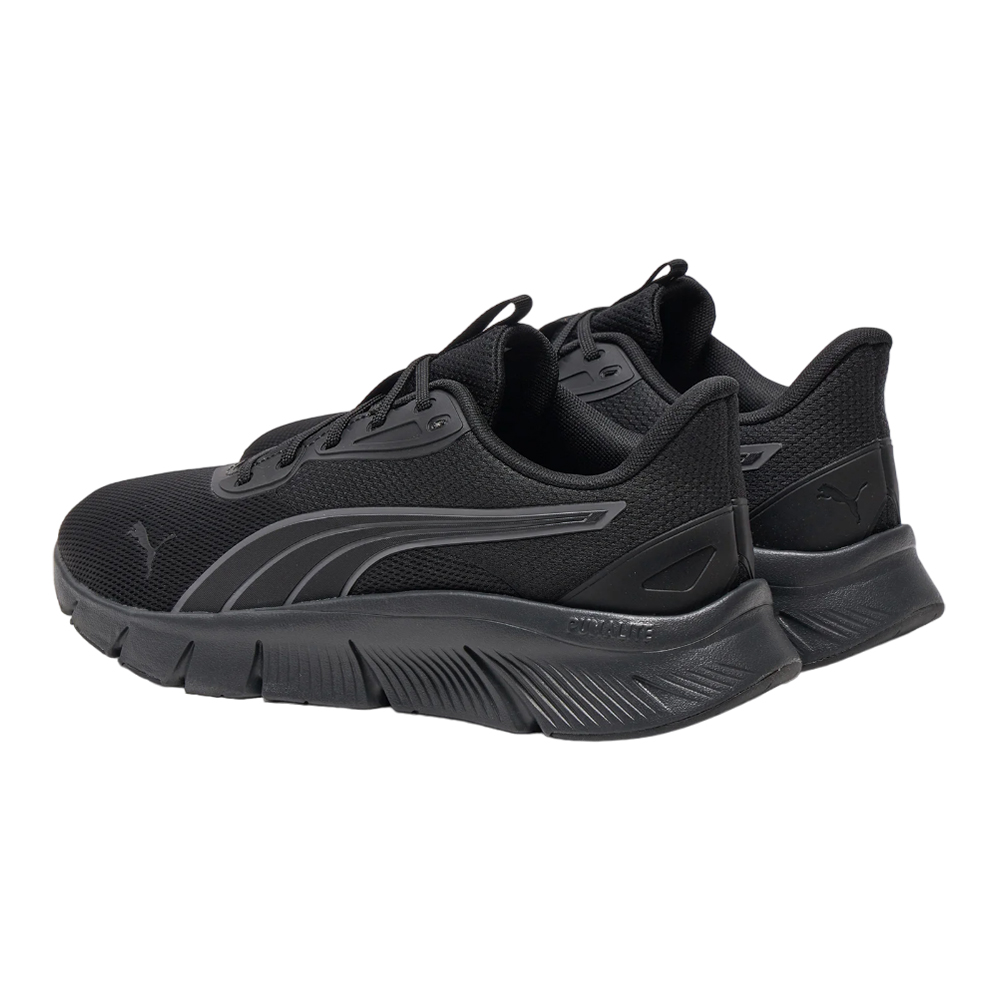 andrika-papoutsia-puma-mavra