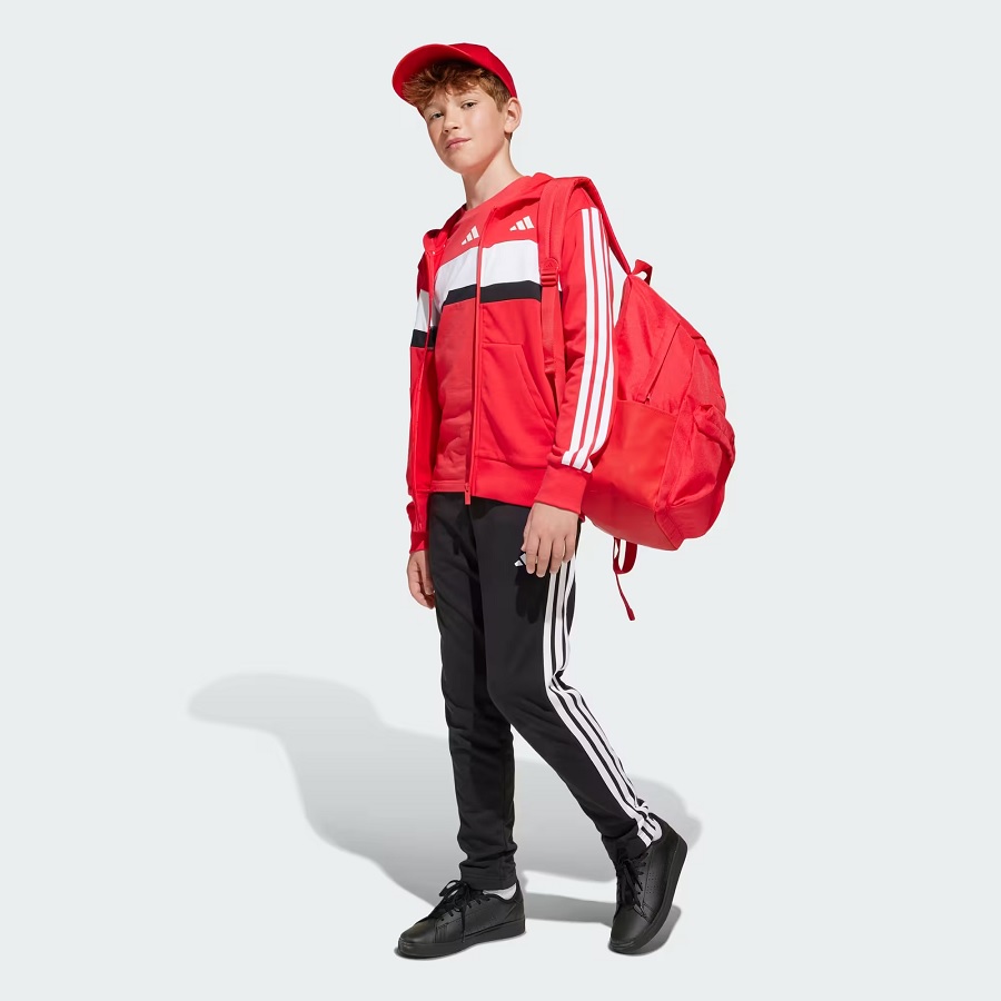 tsanta-platis-red-backpack