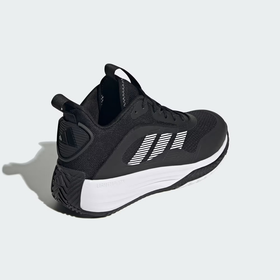 basket-papoutsia-adidas-andrika
