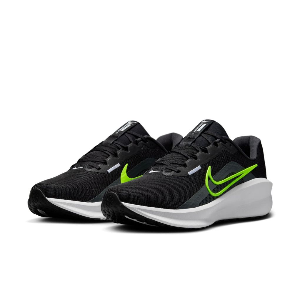 nike-papoutsia-andrika-running