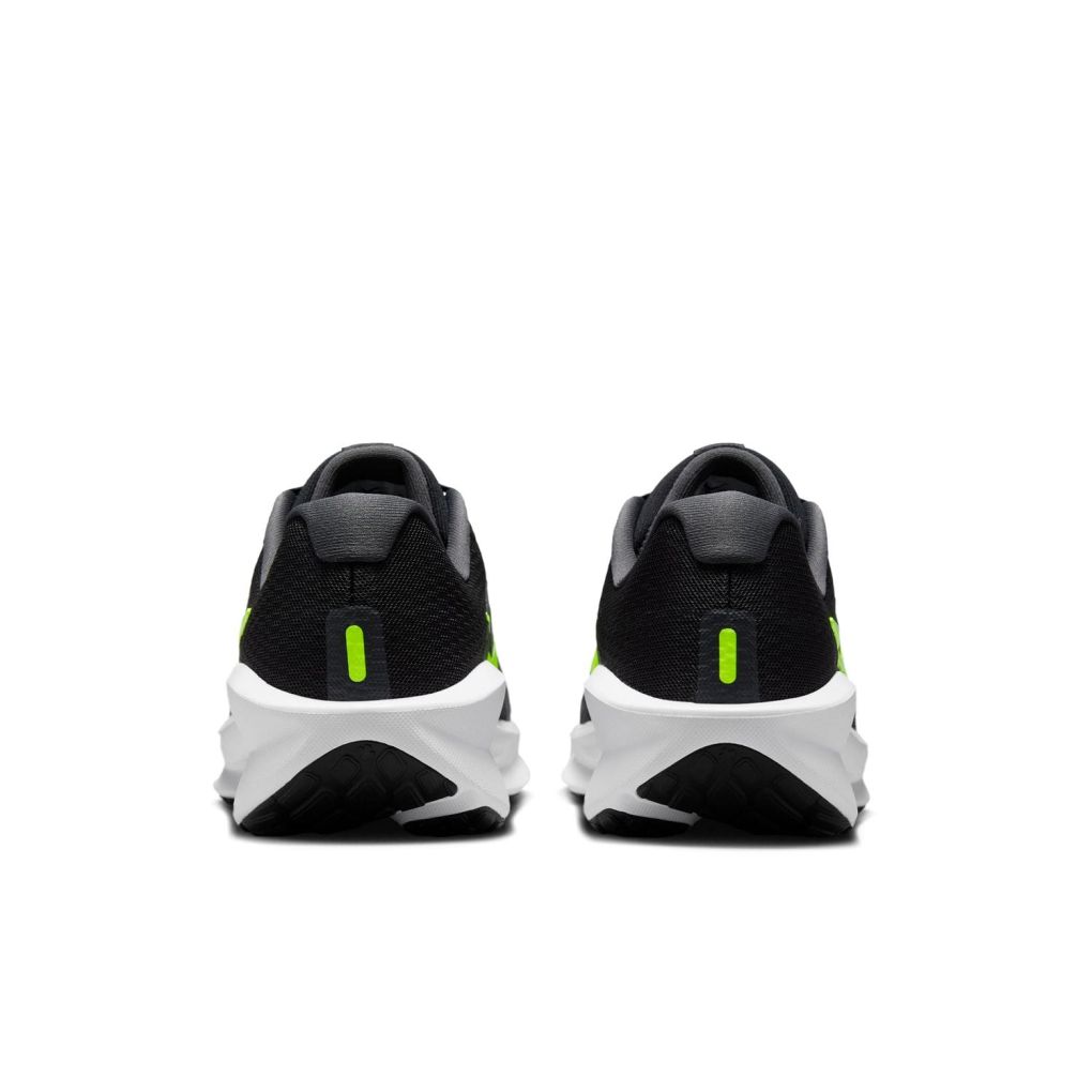 running-andrika-nike-mavra