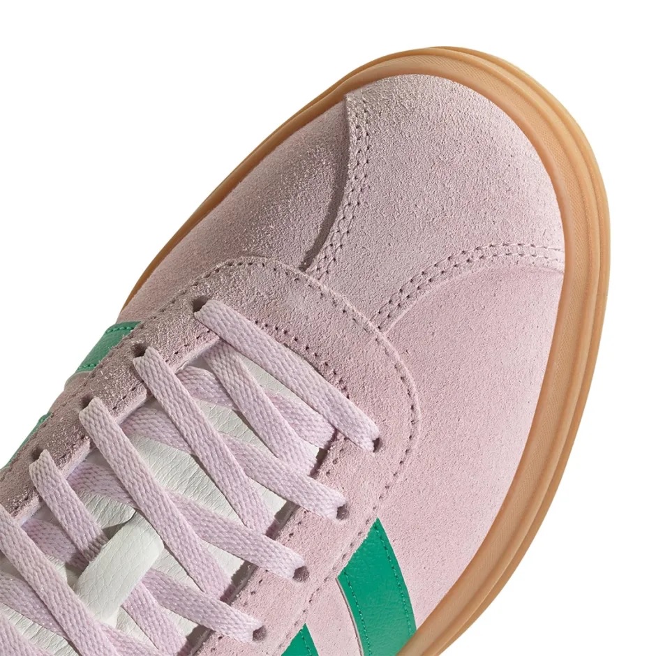 papoutsia-athlitika-running-adidas-gunaikeia