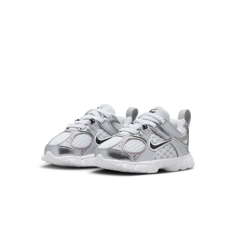 papoutsia-athlitika-nike-vrefika