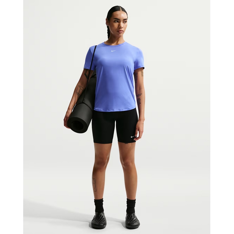 nike-mplouza-gunaikeia-mwv