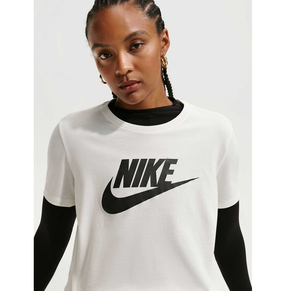 mplouza-gunaikeia-nike-sportswear