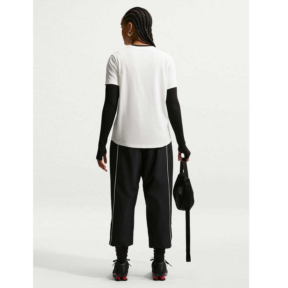 nike-mplouzaki-gunaikeio-leyko